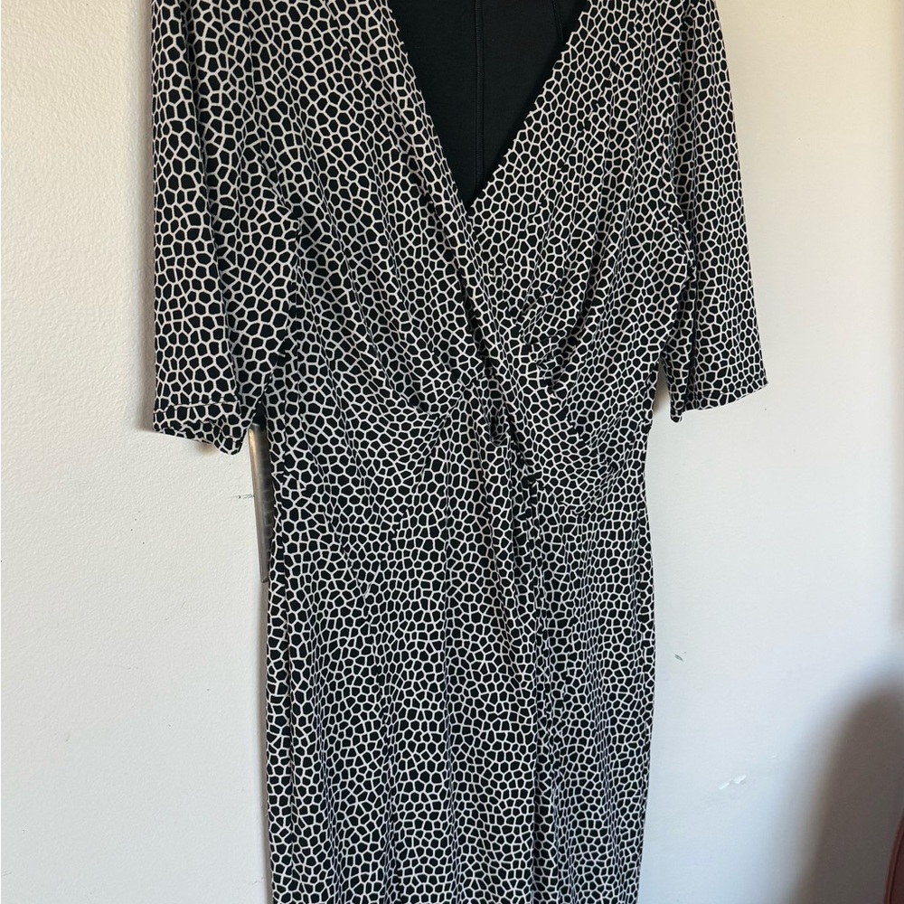 Jaeger Black & White Printed Midi Dress with V-Neck
